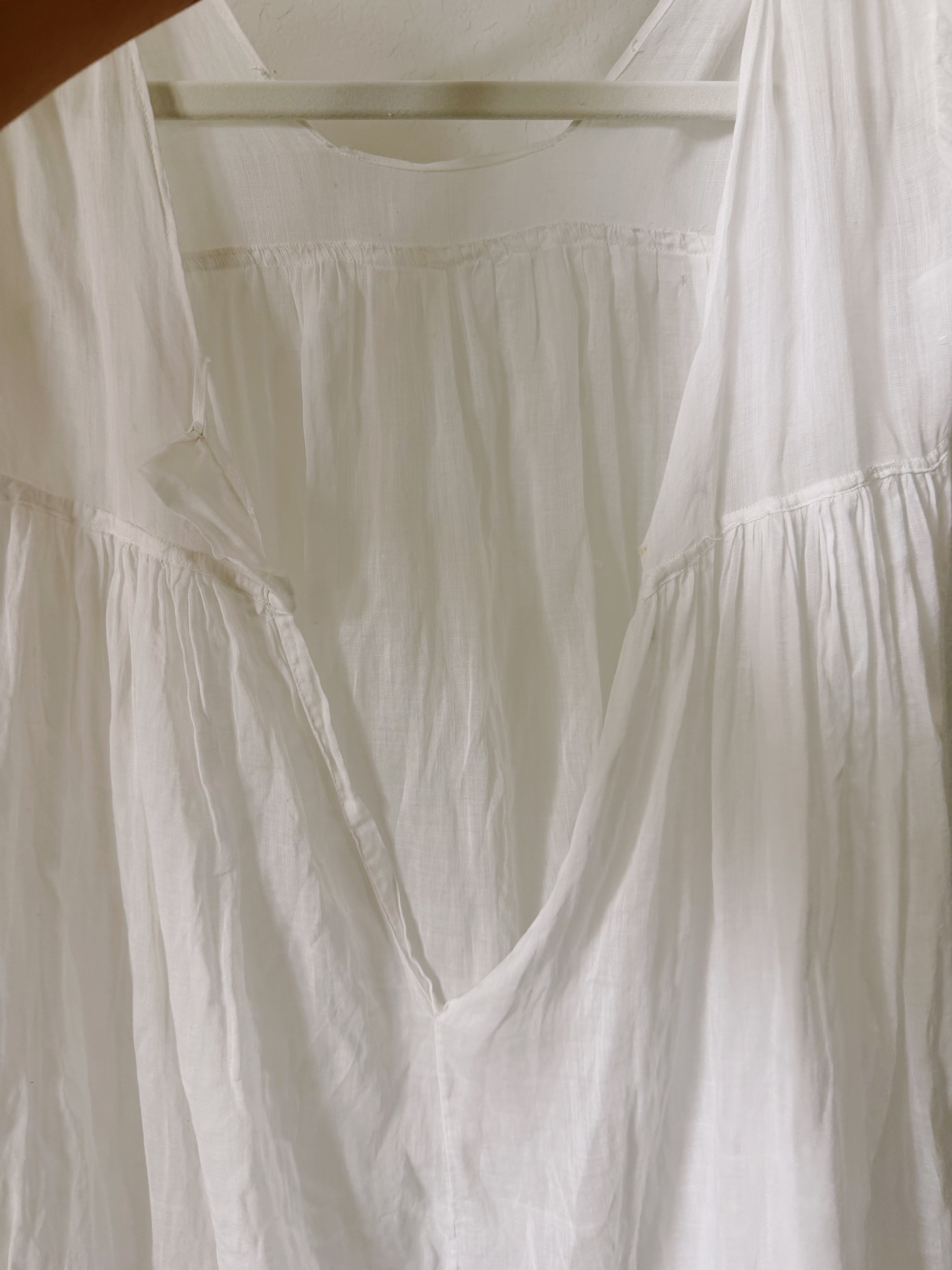 Antique Edwardian Night Dress & Crochet Collar