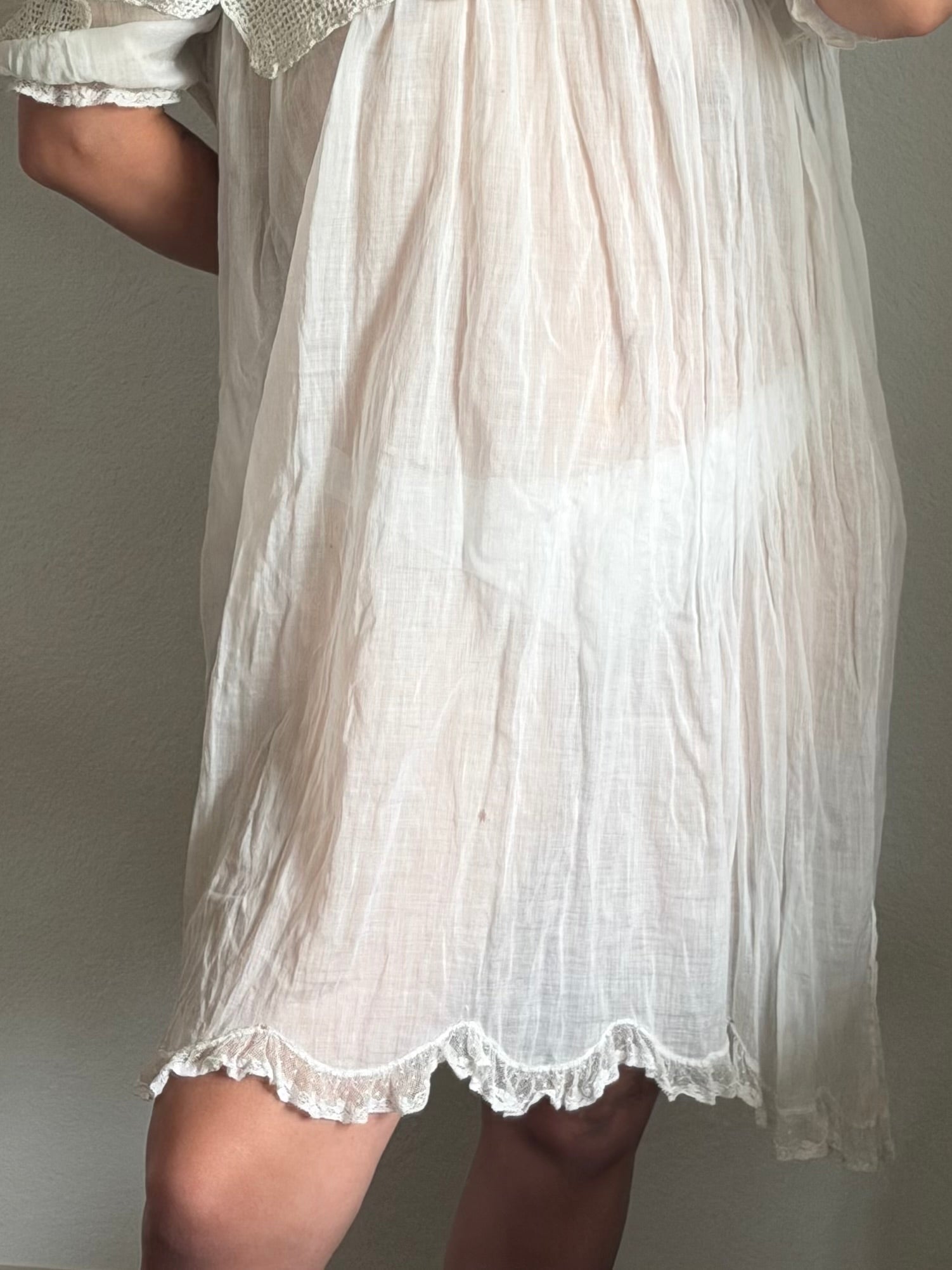 Antique Edwardian Night Dress & Crochet Collar